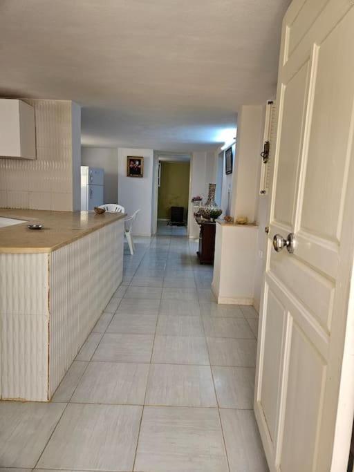 Hadhri Appartement โทเซอร์ ภายนอก รูปภาพ