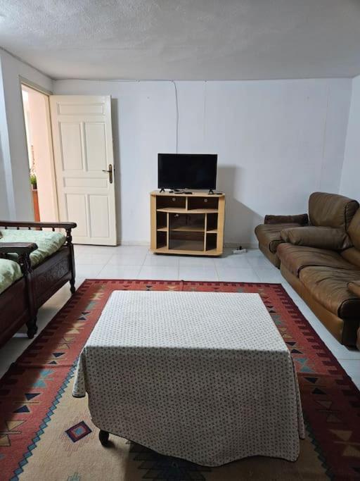 Hadhri Appartement โทเซอร์ ภายนอก รูปภาพ